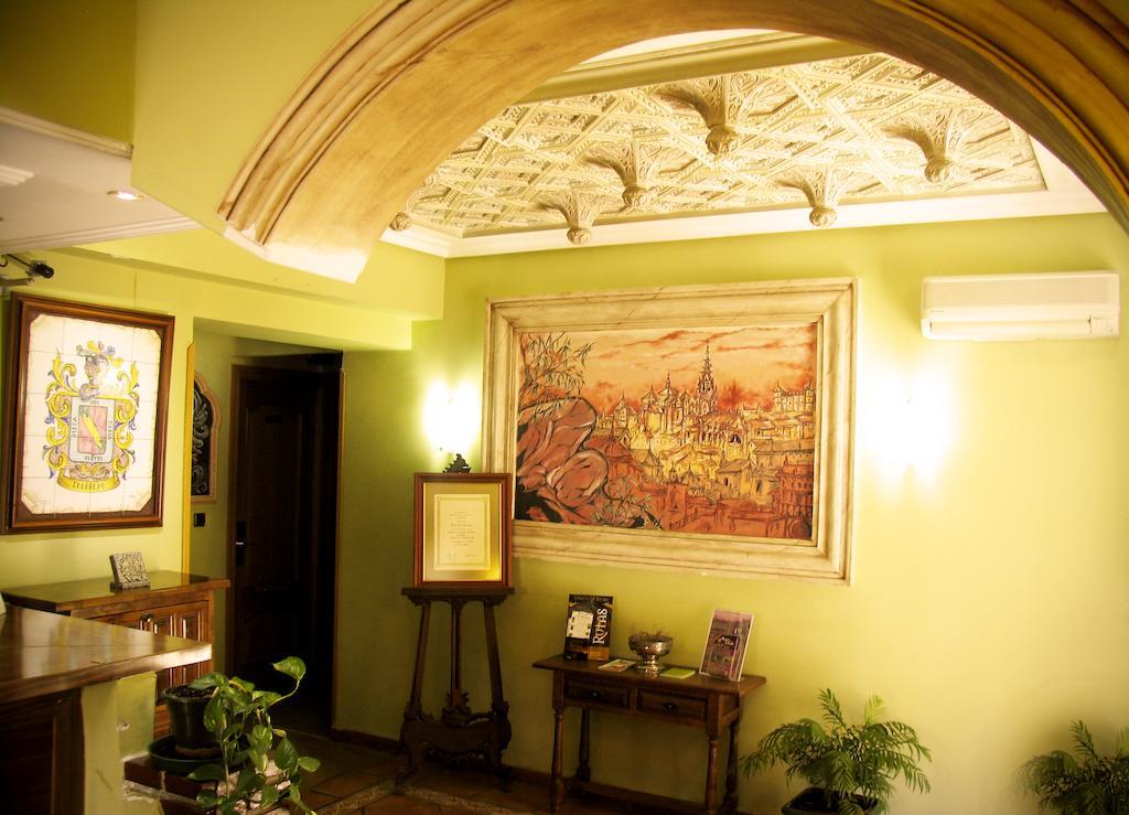 Hostal Los Guerreros Toledo Exterior foto